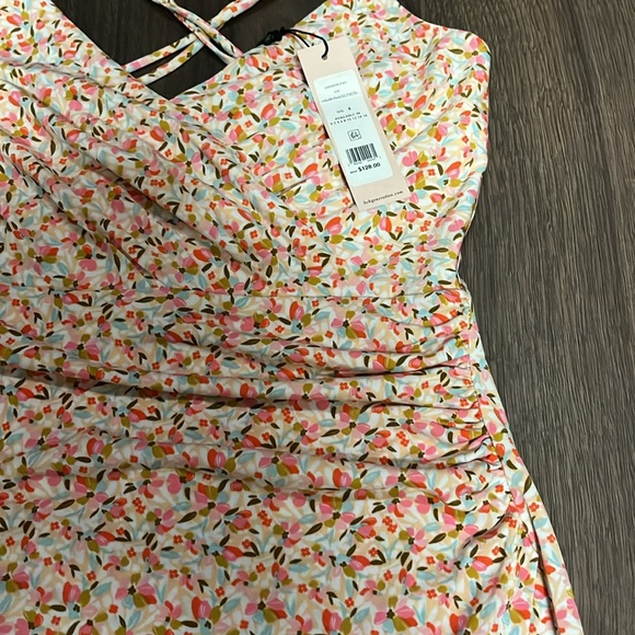 NWT 🌸 BCBGeneration 🌺 Floral Print Sleeveless Faux Wrap Mini Dress - size 4 - Picture 6 of 8